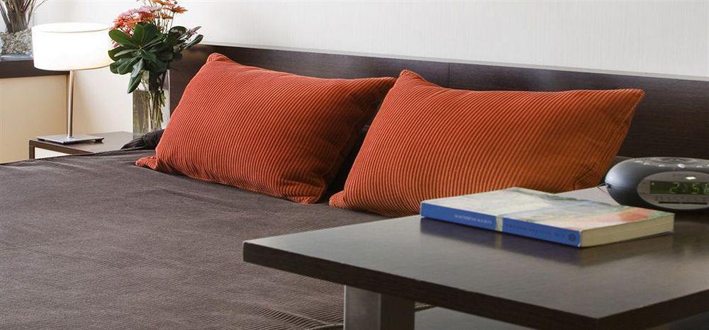 Uriburu 1756 By Ayres Apartments Recoleta Buenos Aires Ngoại thất bức ảnh